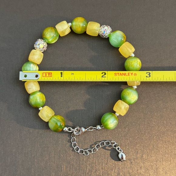 Green-Yellow Beaded Bracelet with extension chain - Picture 5 of 5
